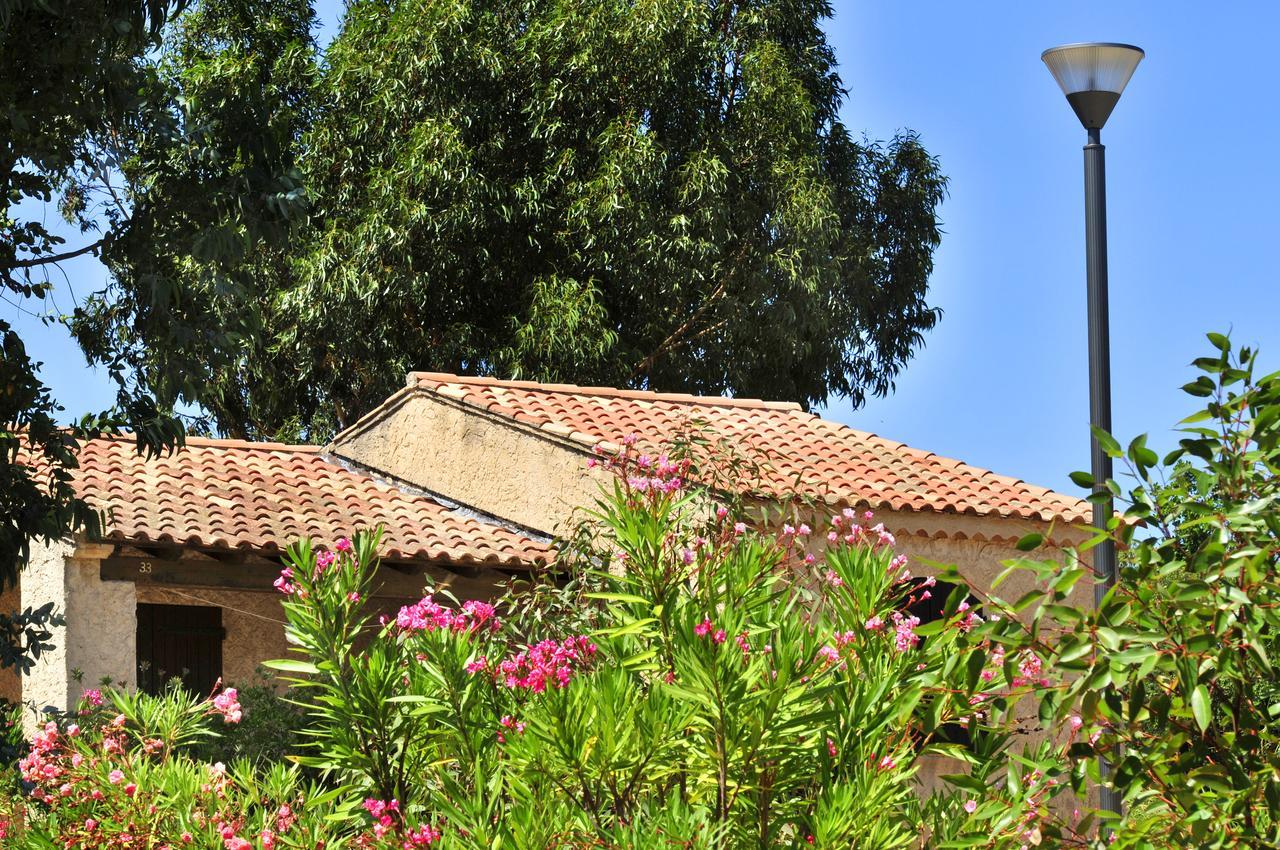 Hotel Vtf Le Castelet Saint Aygulf Zewnętrze zdjęcie
