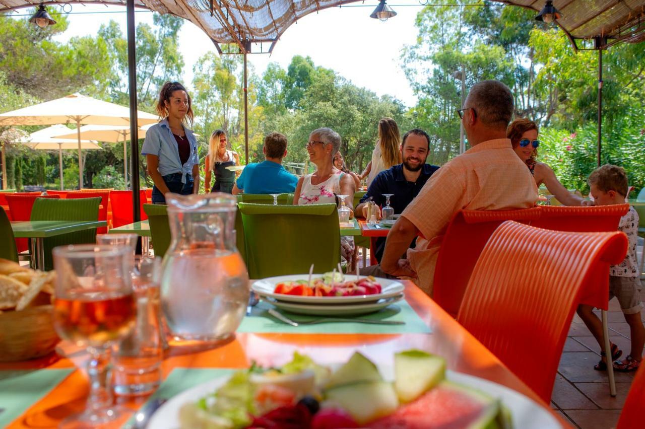 Hotel Vtf Le Castelet Saint Aygulf Zewnętrze zdjęcie