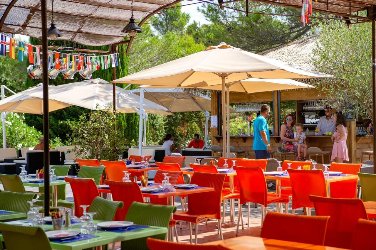 Hotel Vtf Le Castelet Saint Aygulf Zewnętrze zdjęcie